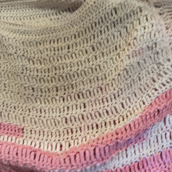 Handmade crochet sweater - Picture 2 of 3